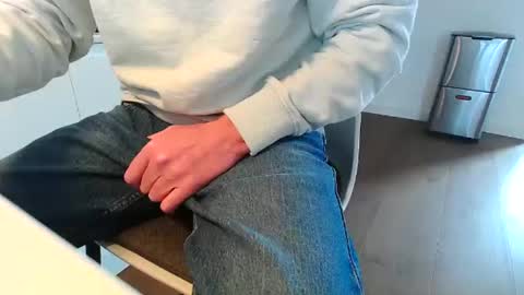 pablo19692017 online show from March 30, 9:43 am