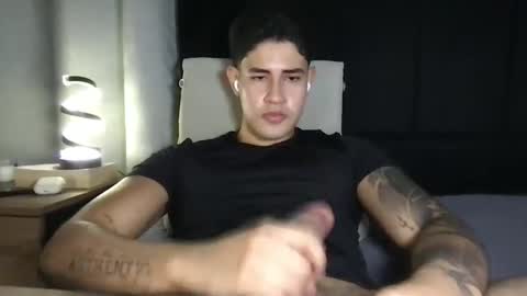 Snapshot of pablo_boston chatting on September 10, 11:03 pm Javi online show from September 10, 11:03 pm