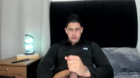 Javi    online show from April 28, 4:39 am