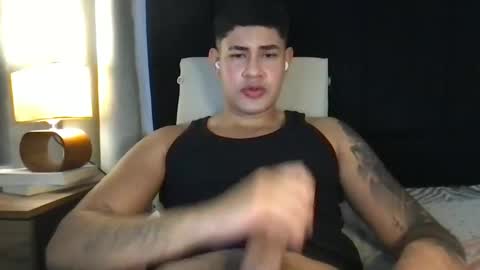 Snapshot of pablo_boston chatting on January 17, 4:39 am Javi online show from January 17, 4:39 am
