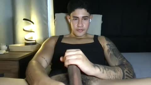 Snapshot of pablo_boston chatting on September 16, 10:21 pm Javi online show from September 16, 10:21 pm