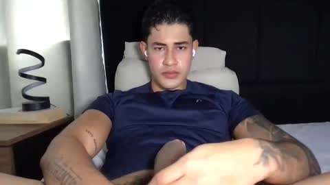 Snapshot of pablo_boston chatting on September 19, 8:19 pm Javi online show from September 19, 8:19 pm