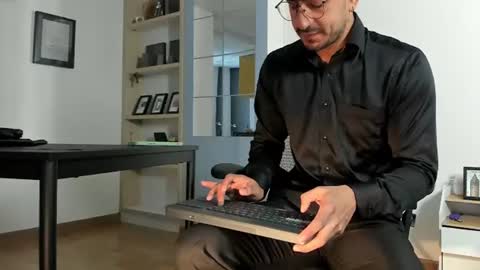pablo rincon95 online show from June 24, 12:08 pm