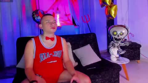 Snapshot of paisas_horny chatting on October 29, 6:38 am LIAN AND JACK online show from October 29, 6:38 am