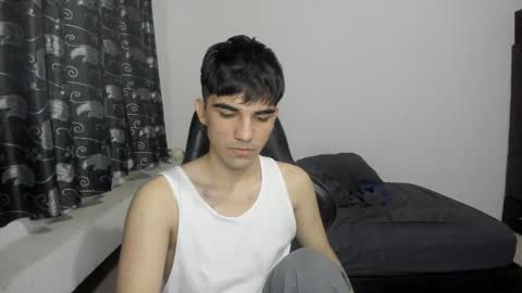 Snapshot of pakun_ chatting on February 12, 1:41 am pakun_ online show from February 12, 1:41 am