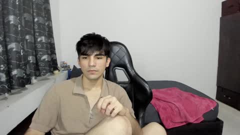Snapshot of pakun_ chatting on January 30, 12:50 am pakun_ online show from January 30, 12:50 am