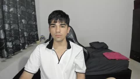 Snapshot of pakun_ chatting on March 2, 11:28 pm pakun_ online show from March 2, 11:28 pm