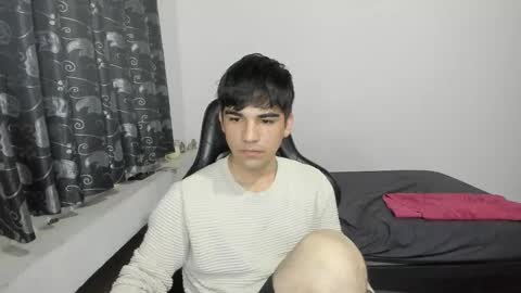 Snapshot of pakun_ chatting on March 11, 12:44 am pakun_ online show from March 11, 12:44 am