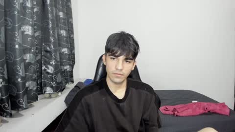 Snapshot of pakun_ chatting on January 12, 1:32 am pakun_ online show from January 12, 1:32 am