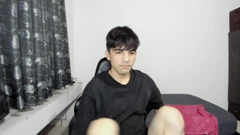 Snapshot of pakun_ chatting on January 16, 1:16 am pakun_ online show from January 16, 1:16 am