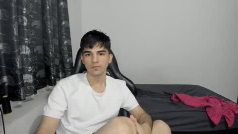 Snapshot of pakun_ chatting on February 13, 12:13 am pakun_ online show from February 13, 12:13 am