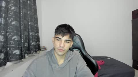Snapshot of pakun_ chatting on February 3, 1:41 am pakun_ online show from February 3, 1:41 am