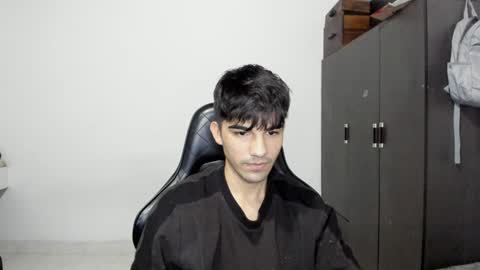 Snapshot of pakun_ chatting on January 4, 12:37 am pakun_ online show from January 4, 12:37 am
