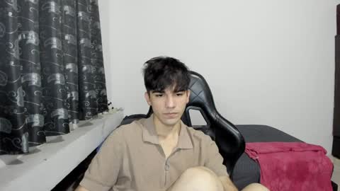Snapshot of pakun_ chatting on January 18, 11:44 pm pakun_ online show from January 18, 11:44 pm