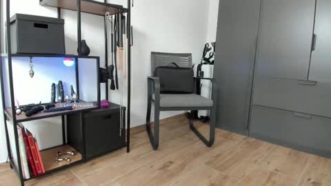 pampersandspanking online show from March 27, 8:26 am