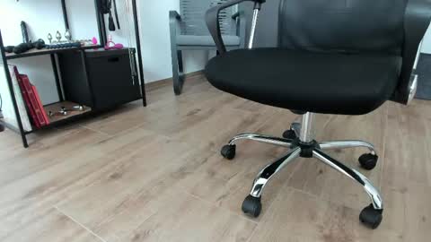 pampersandspanking online show from March 28, 9:42 am