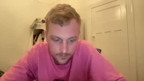 Snapshot of pancakerollxo chatting on February 28, 11:14 am Pancakeroll online show from February 28, 11:14 am