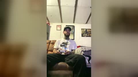 panthers_room online show from May 4, 7:10 am