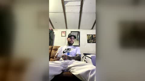 panthers_room online show from May 14, 7:06 am