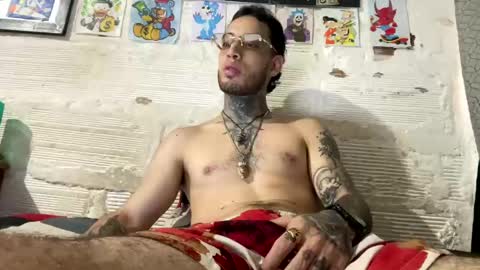 Snapshot of panthers_room chatting on January 1, 7:32 pm panthers_room online show from January 1, 7:32 pm