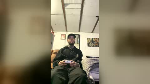 panthers_room online show from April 21, 5:13 am