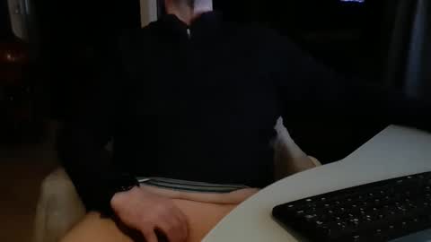 Snapshot of pantyrafke chatting on January 16, 6:46 am pantyrafke online show from January 16, 6:46 am