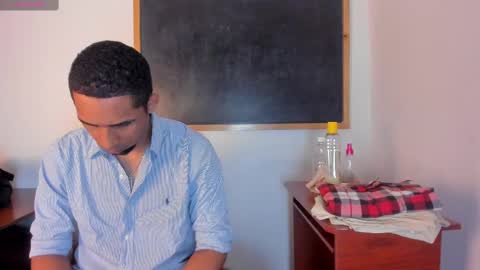 Snapshot of paolo_johnson chatting on March 4, 3:33 am Paolo online show from March 4, 3:33 am