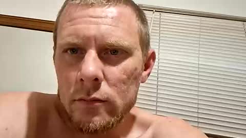 papapfouts online show from May 4, 3:52 am