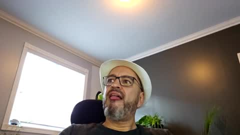 Papi online show from January 7, 1:10 pm