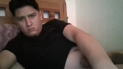 papi_daddy01 online show from February 13, 5:22 pm