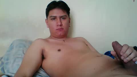 papi_daddy01 online show from February 14, 5:14 pm