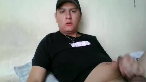 papi_daddy01 online show from February 23, 10:31 pm