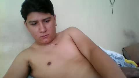 papi_daddy01 online show from March 8, 6:46 pm