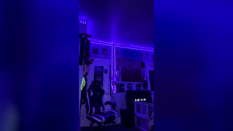 papian0 online show from March 3, 1:02 am