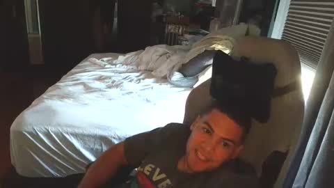 Snapshot of papiinyc21 chatting on November 1, 5:17 pm PapiiNyc21 online show from November 1, 5:17 pm