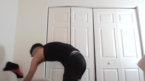 Snapshot of papijakey chatting on February 15, 10:32 pm -- New Videos Down Below online show from February 15, 10:32 pm