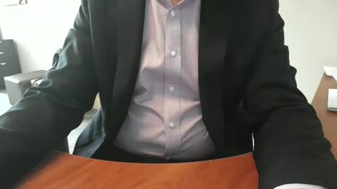 fredjones online show from April 29, 5:41 pm