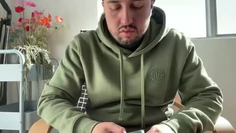 paprika_555 online show from May 8, 3:51 am