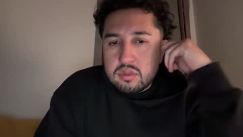 paprika_555 online show from April 22, 9:03 am