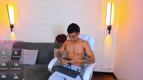 Ryan And Casper online show from April 20, 2:41 pm