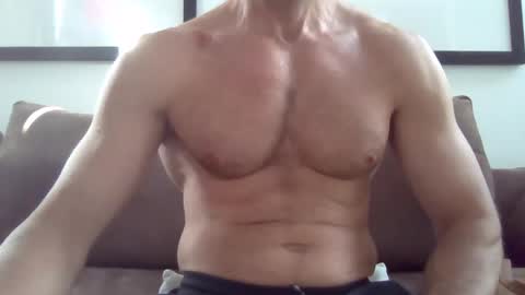 Snapshot of parisien75015 chatting on January 24, 5:53 am Porn Actor 21cm Hetero online show from January 24, 5:53 am