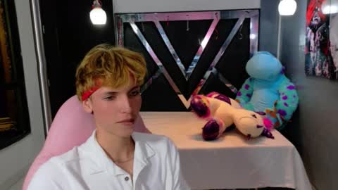 park_jimin1 online show from October 1, 2:10 pm