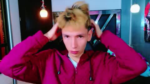 park_jimin1 online show from December 5, 12:12 pm