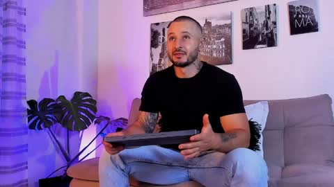 parker lavine online show from March 28, 2:56 am