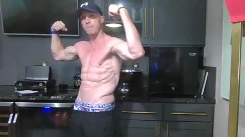 Snapshot of parkerflexes chatting on September 30, 3:34 am Parker online show from September 30, 3:34 am