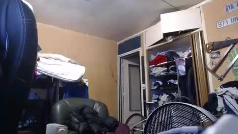 Snapshot of pascal88881 chatting on October 31, 12:01 am pascal88881 online show from October 31, 12:01 am