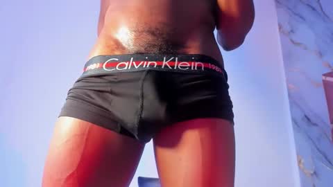 Luis And Luisa online show from March 28, 7:58 pm