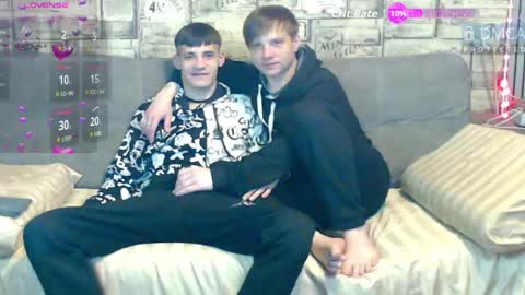 Max tall dark-haired guy with tattoos and Phil blond-haired online show from May 6, 2:56 am