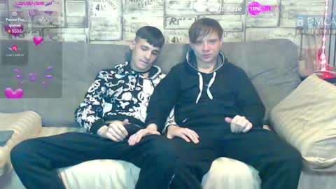 Max tall dark-haired guy with tattoos and Phil blond-haired online show from May 7, 3:17 am