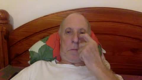 Snapshot of patibulaire1912 chatting on February 28, 9:01 pm Pati24 online show from February 28, 9:01 pm